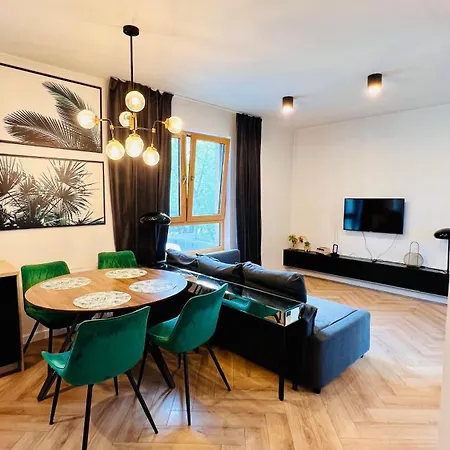 Rudnickiego, Bema, Free Parking By Cosmo Spirit