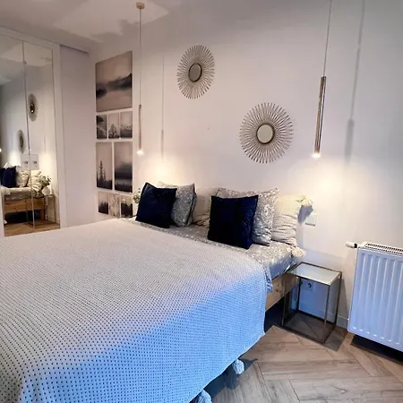 Rudnickiego, Bema, Free Parking By Cosmo Spirit *