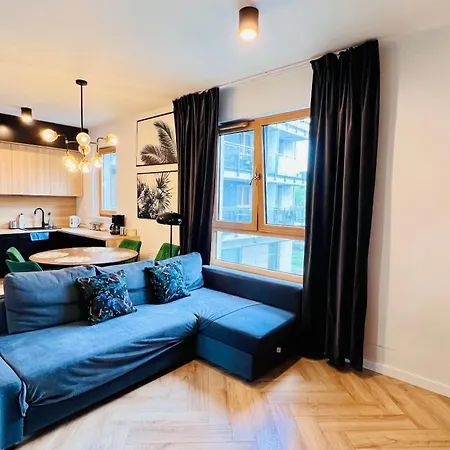 Rudnickiego, Bema, Free Parking By Cosmo Spirit *